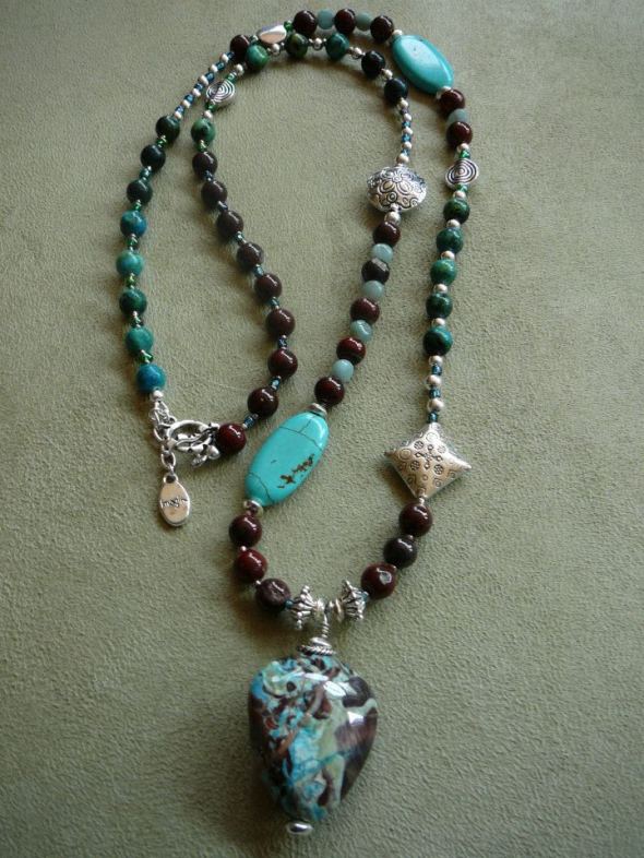 Chrysacolla pendant naecklace