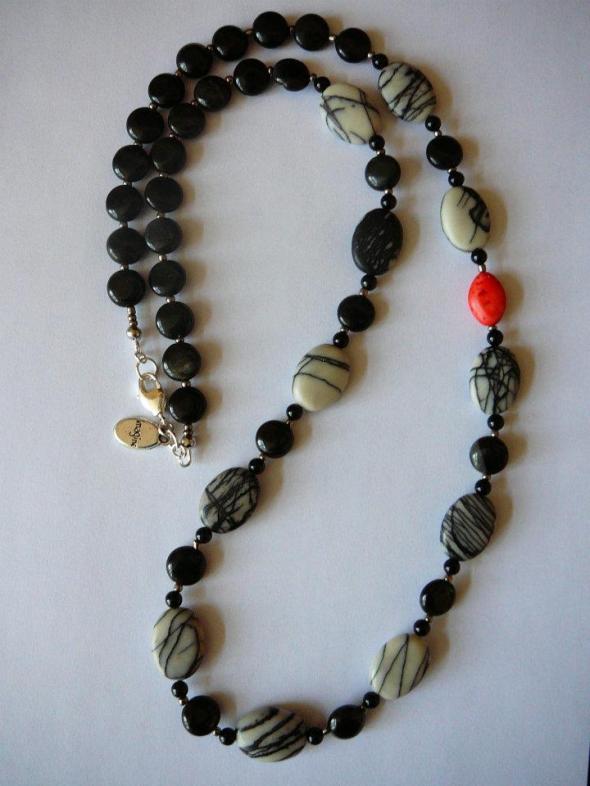 Shirley - net jasper, onyx, black jasper, coral howlite