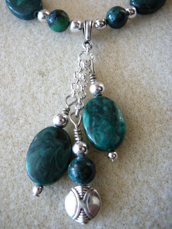 Mar23'13 green malachite jasper pendant detail